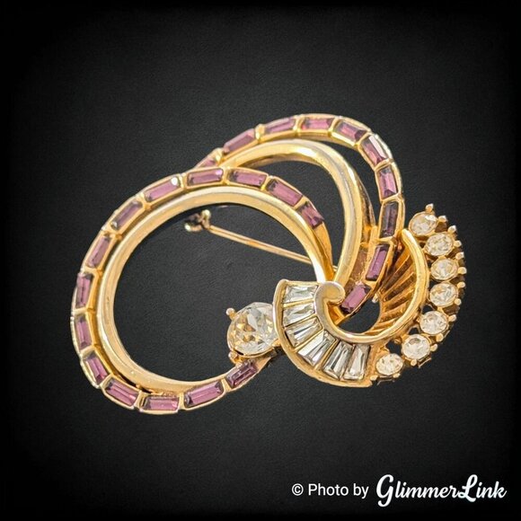 MCM Purple & Clear Rhinestone Brooch | BB Signed | Gold Tone Double Circle Retro - Picture 3 of 7
